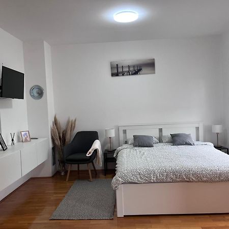 Studio Apartman - Sweet&Little Vrbovec Exterior photo